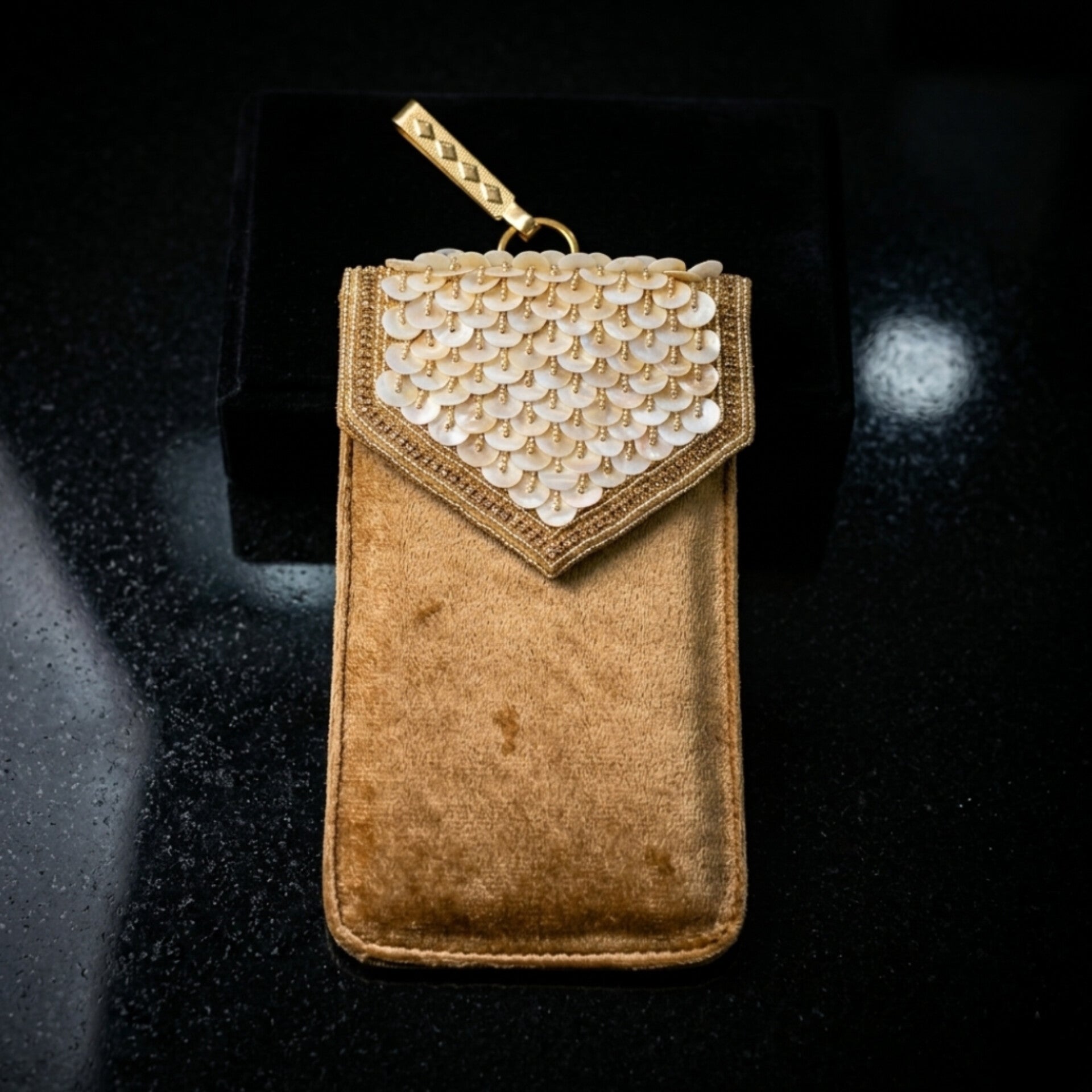 Mobile Pouch